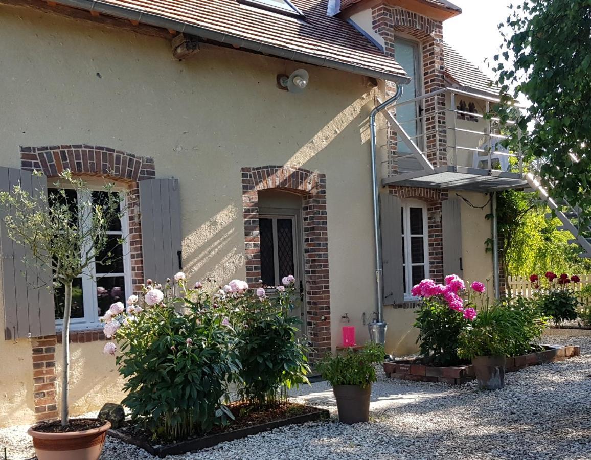 Magnolia54 Bed & Breakfast Louesme Exterior photo
